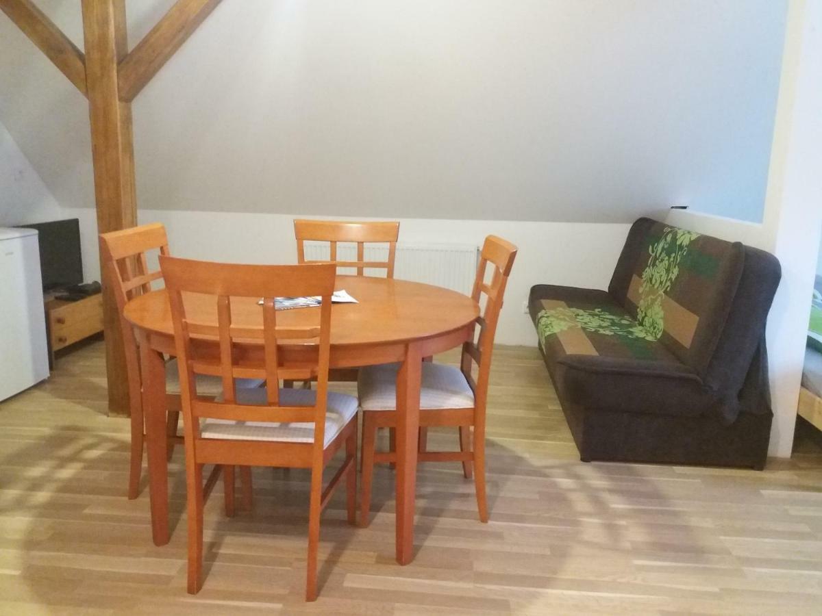 شقة Apartman Karolinka Jih روكيتنسي ناد جيزيرو المظهر الخارجي الصورة